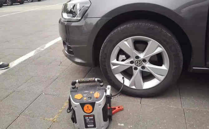 永吉汽车搭电案例